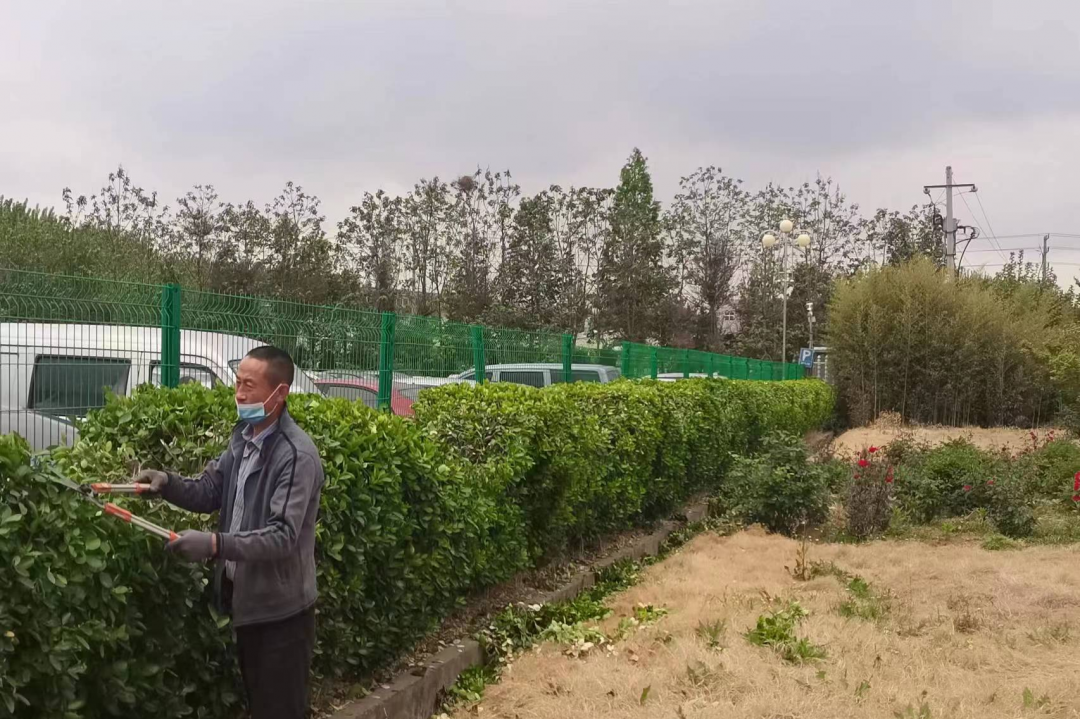 默默付出的背后是責(zé)任和極致精神