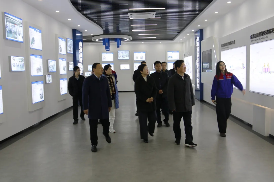 市政協(xié)黨組書記、主席孟慶斌一行赴銳智智能開展調研指導工作